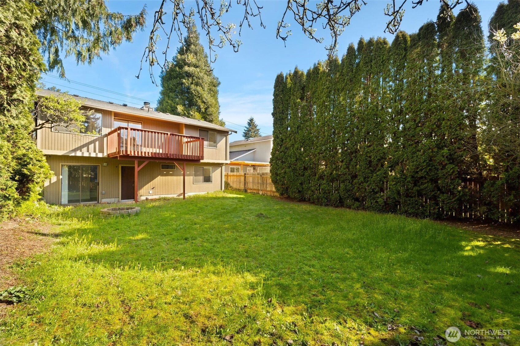 917 N 100th Street , Seattle, WA 98133