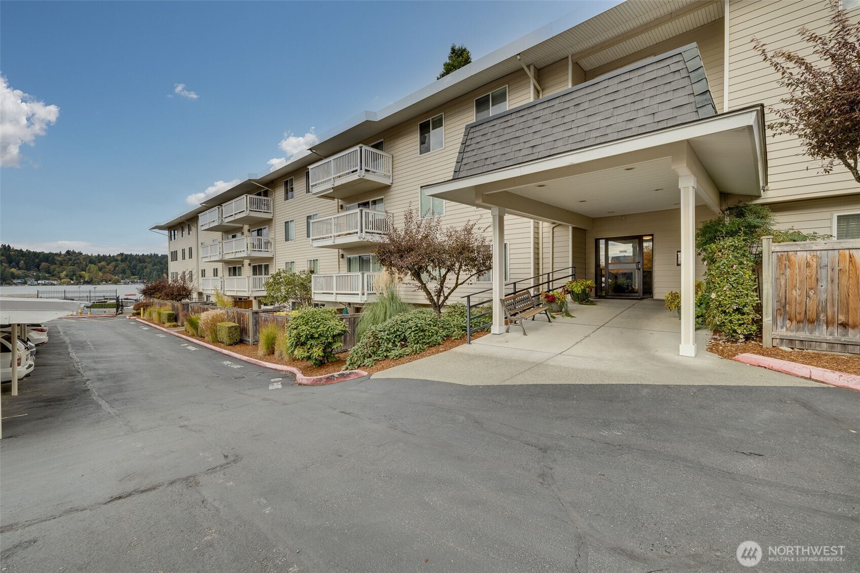 5021 Ripley Lane N #212, Renton, WA 98056