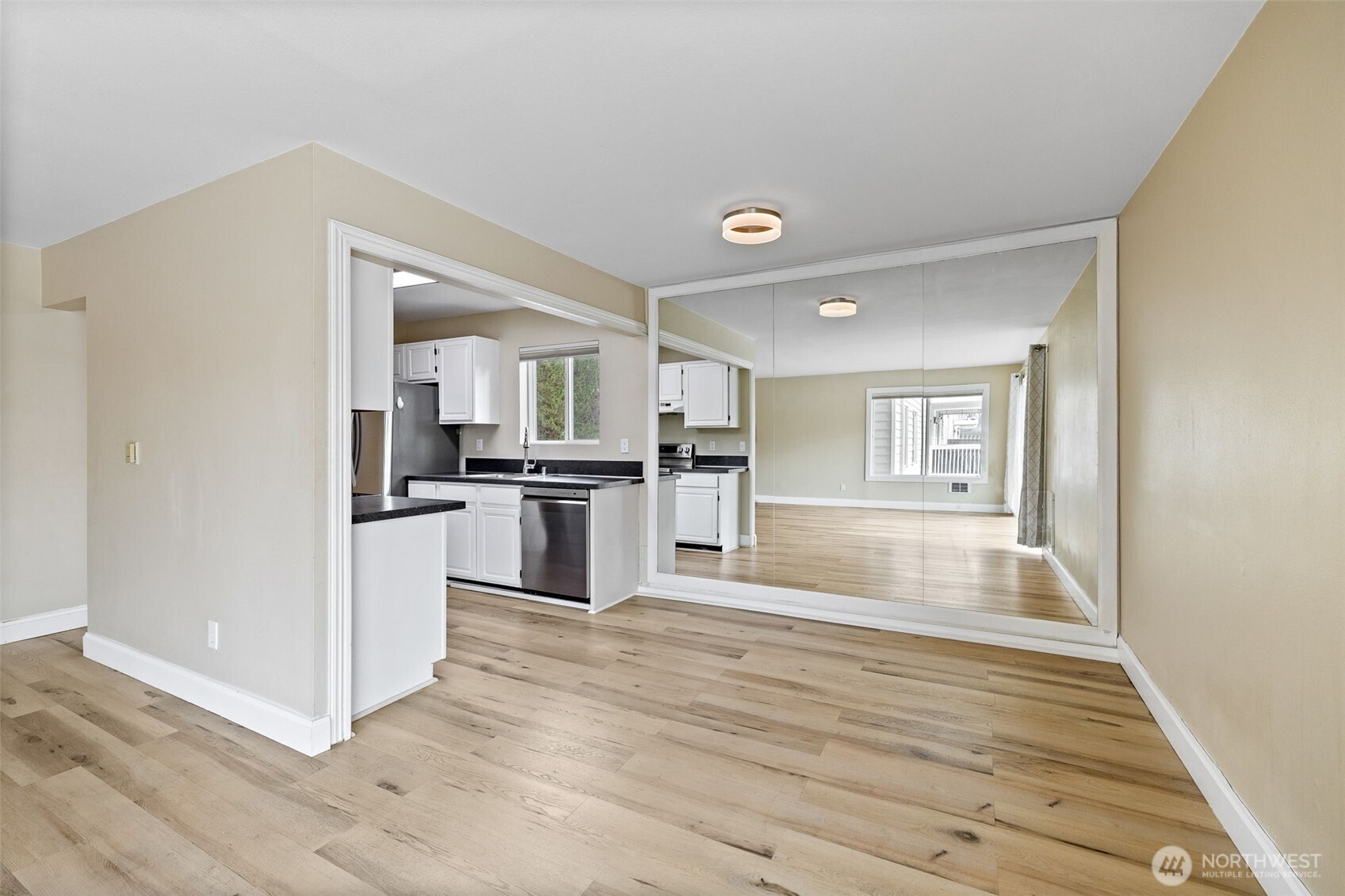 5021 Ripley Lane N #212, Renton, WA 98056