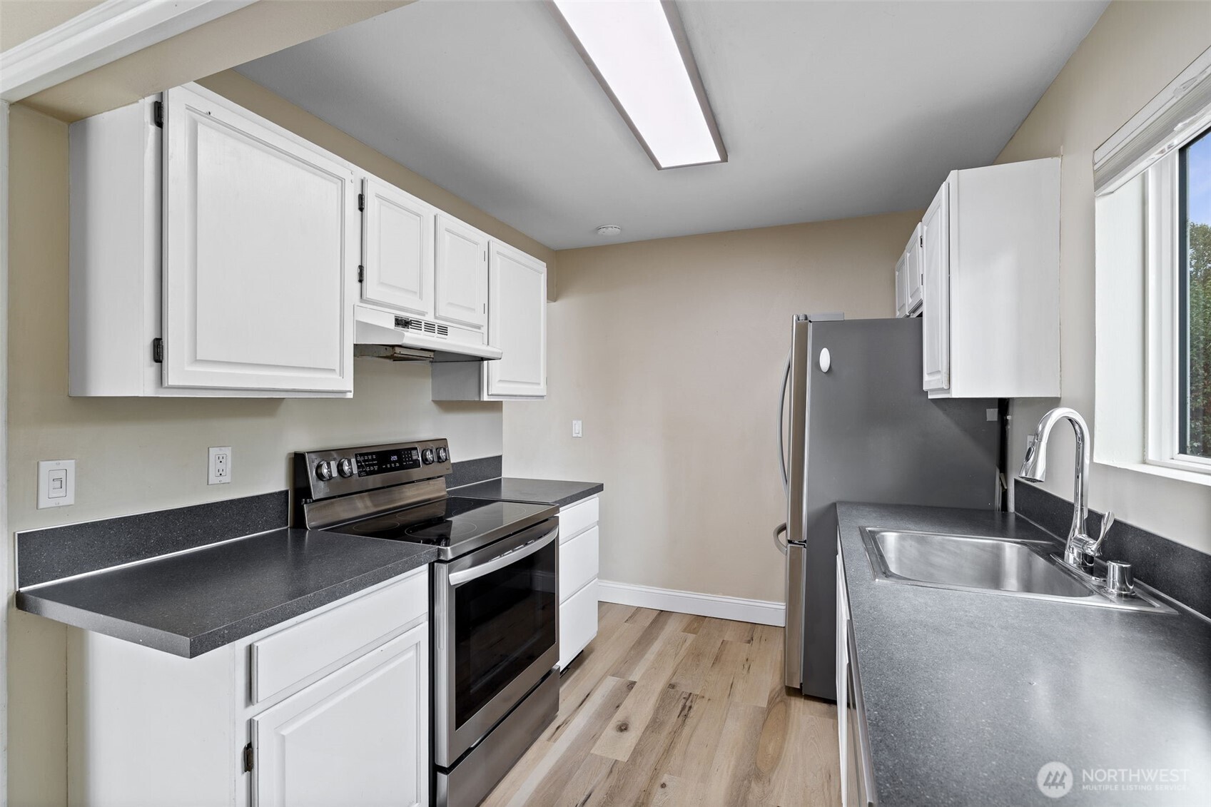 5021 Ripley Lane N #212, Renton, WA 98056