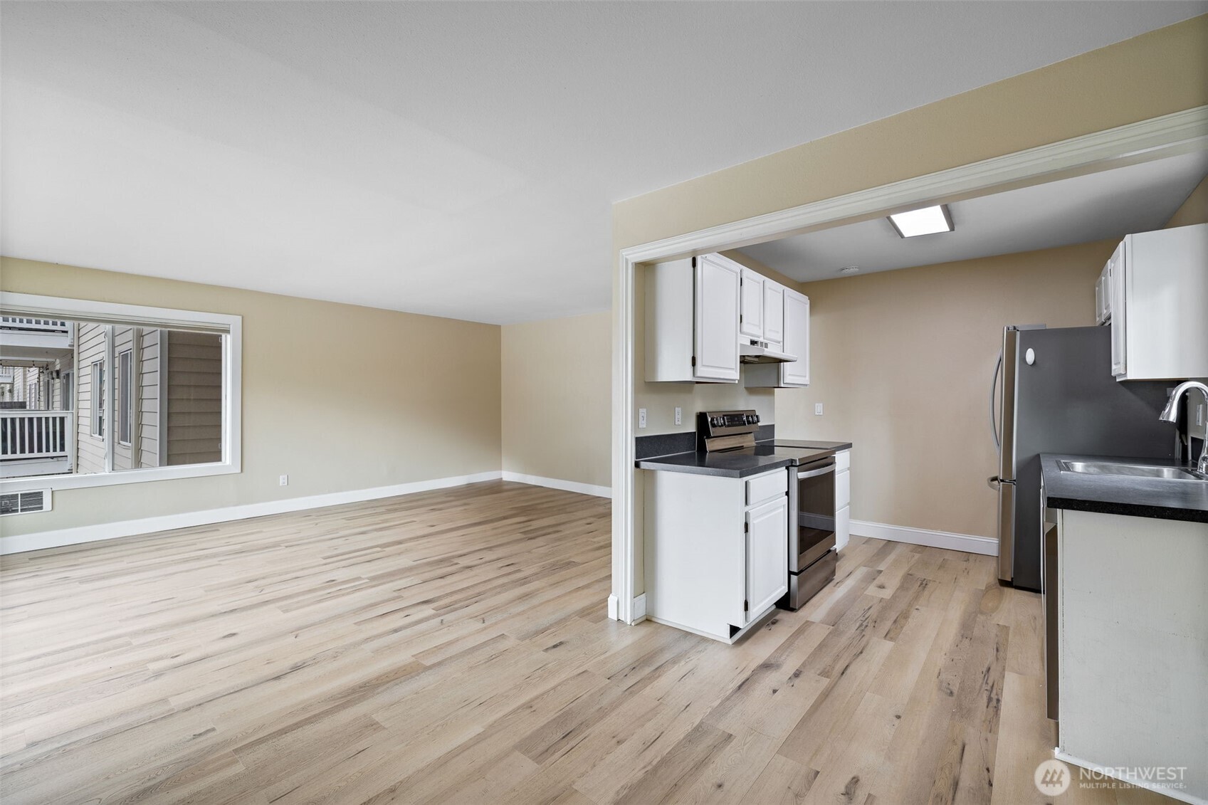 5021 Ripley Lane N #212, Renton, WA 98056