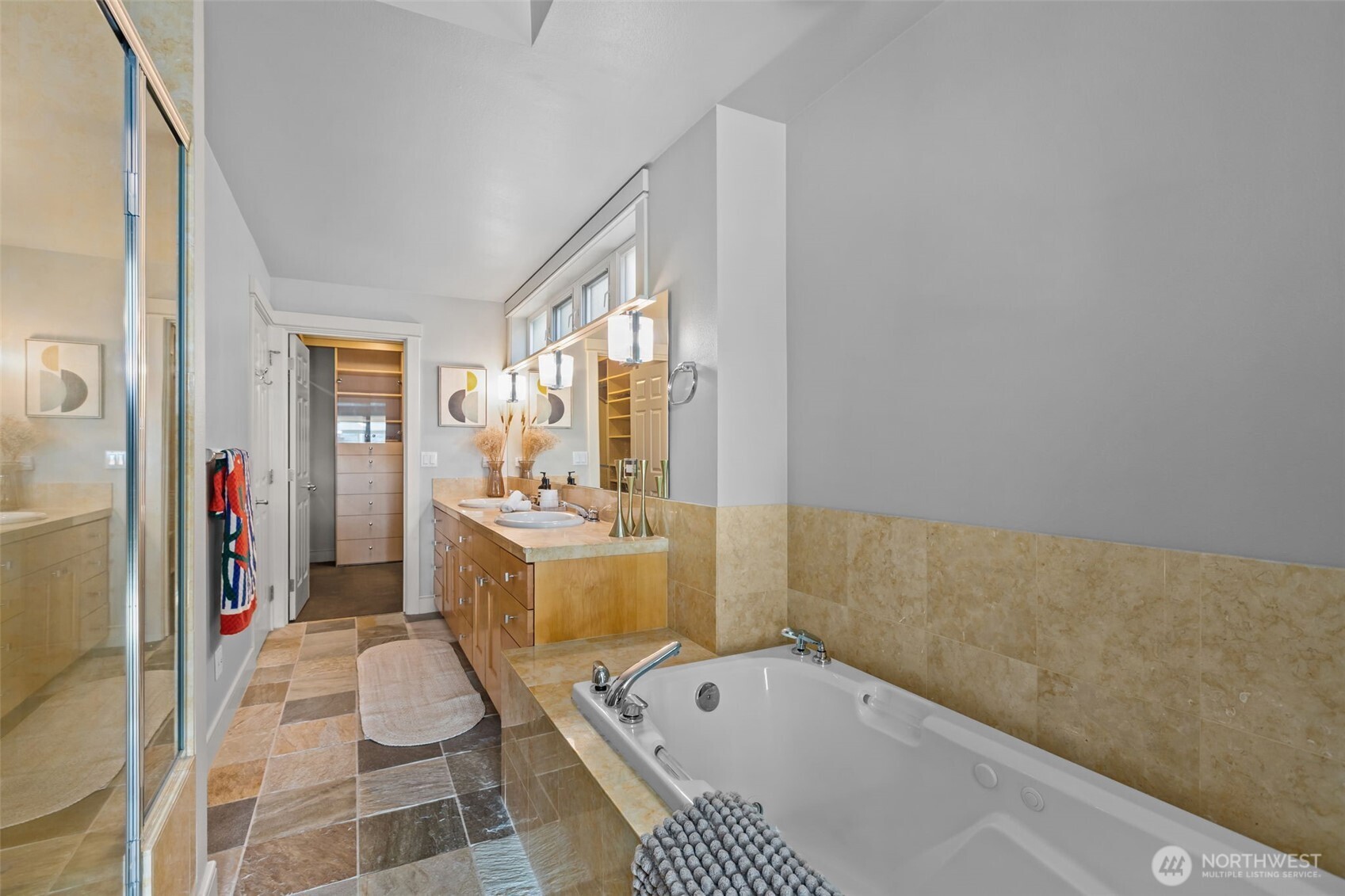 116 Aloha Street #116, Seattle, WA 98109