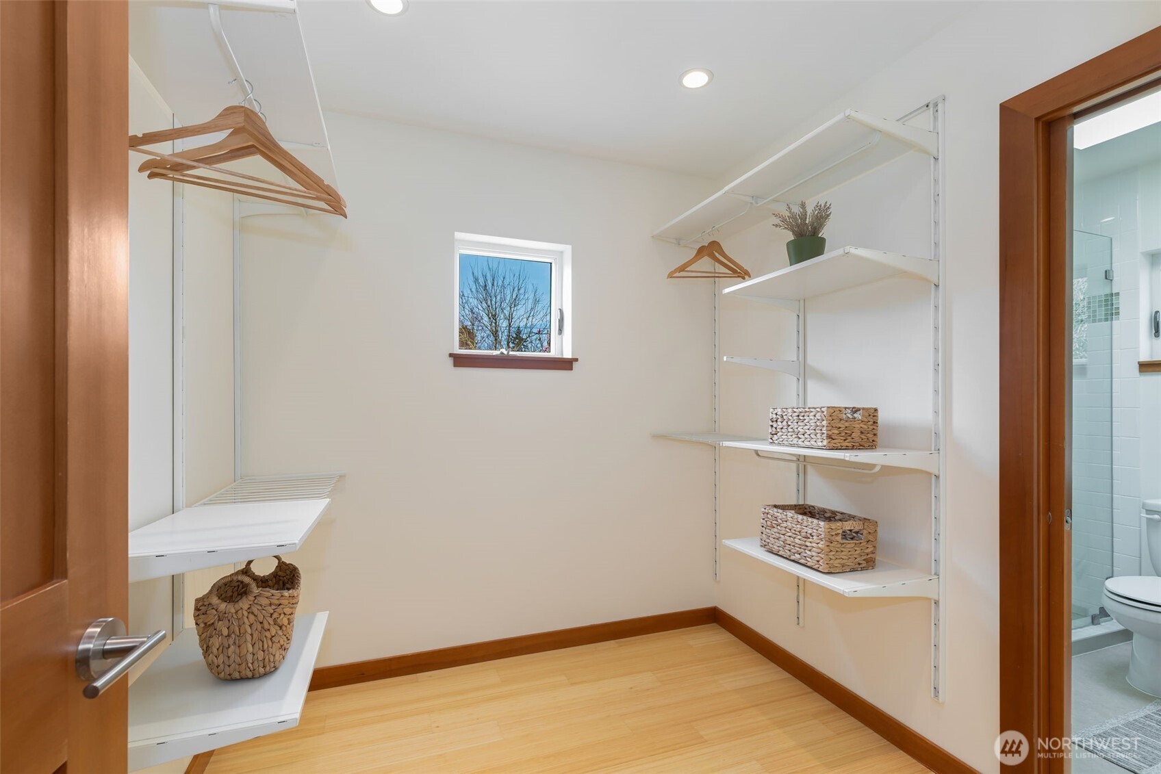 8049 44th Avenue NE, Seattle, WA 98115