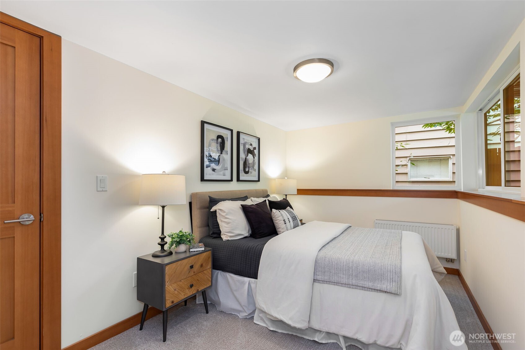 8049 44th Avenue NE, Seattle, WA 98115