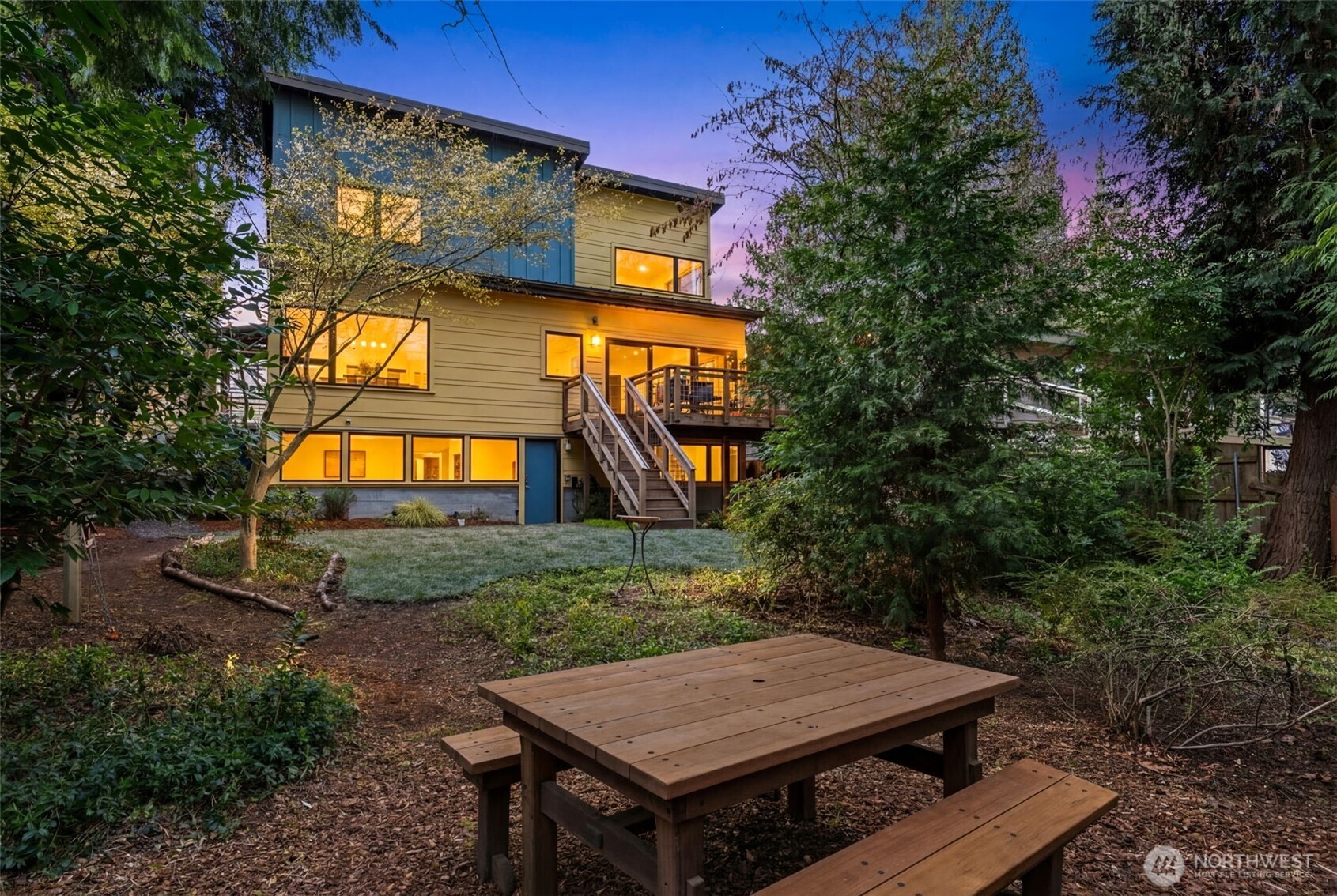 8049 44th Avenue NE, Seattle, WA 98115