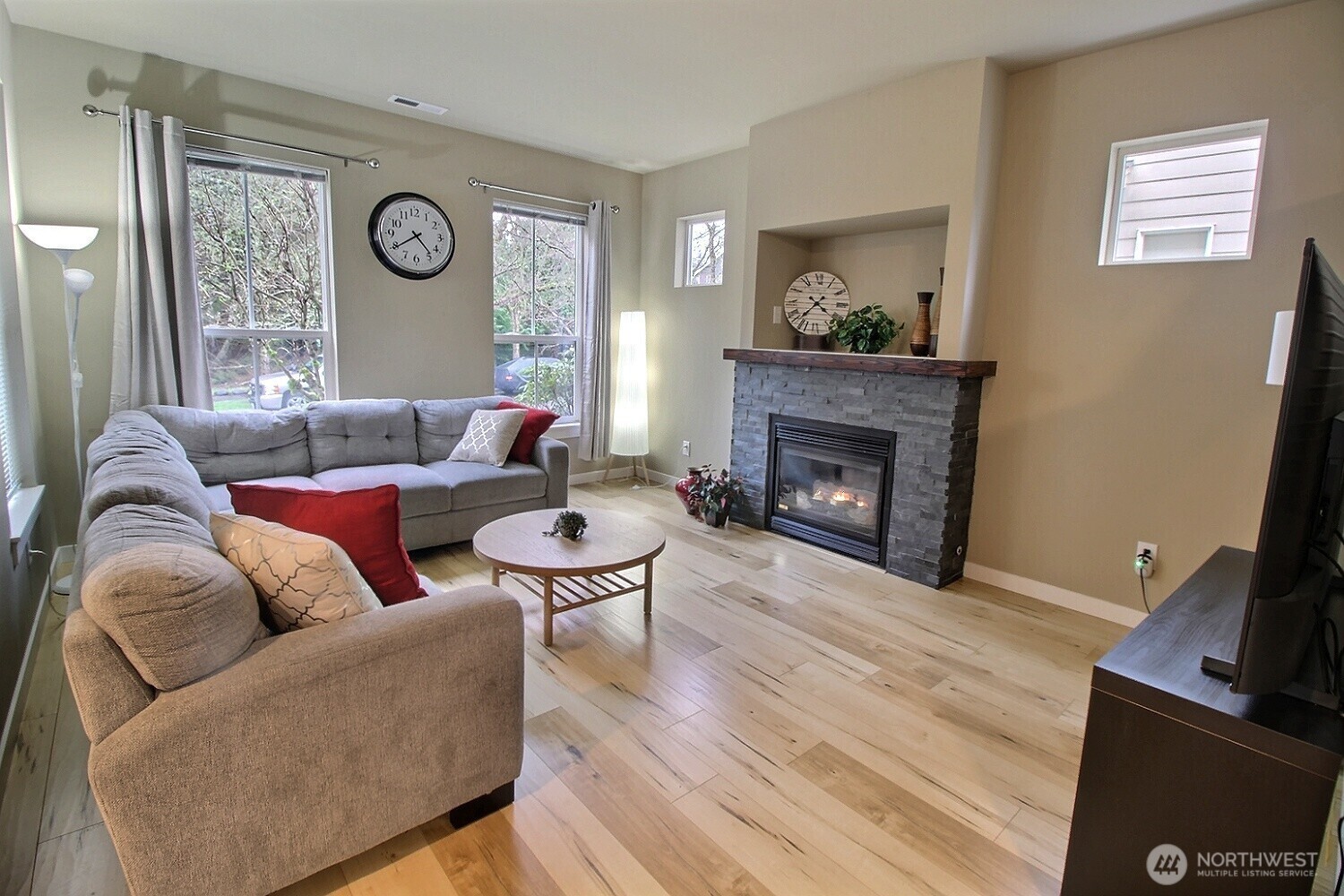 34702 SE Kinsey Street , Snoqualmie, WA 98065-9377