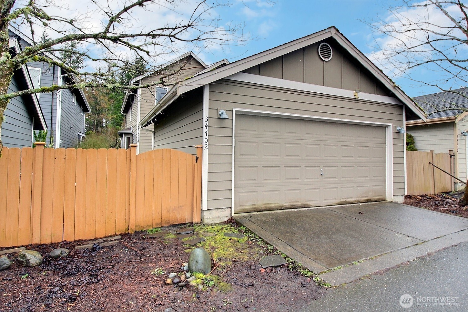 34702 SE Kinsey Street , Snoqualmie, WA 98065-9377