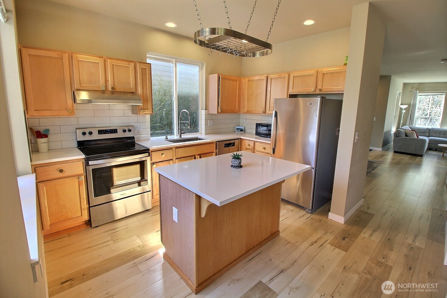 34702 SE Kinsey Street , Snoqualmie, WA 98065-9377