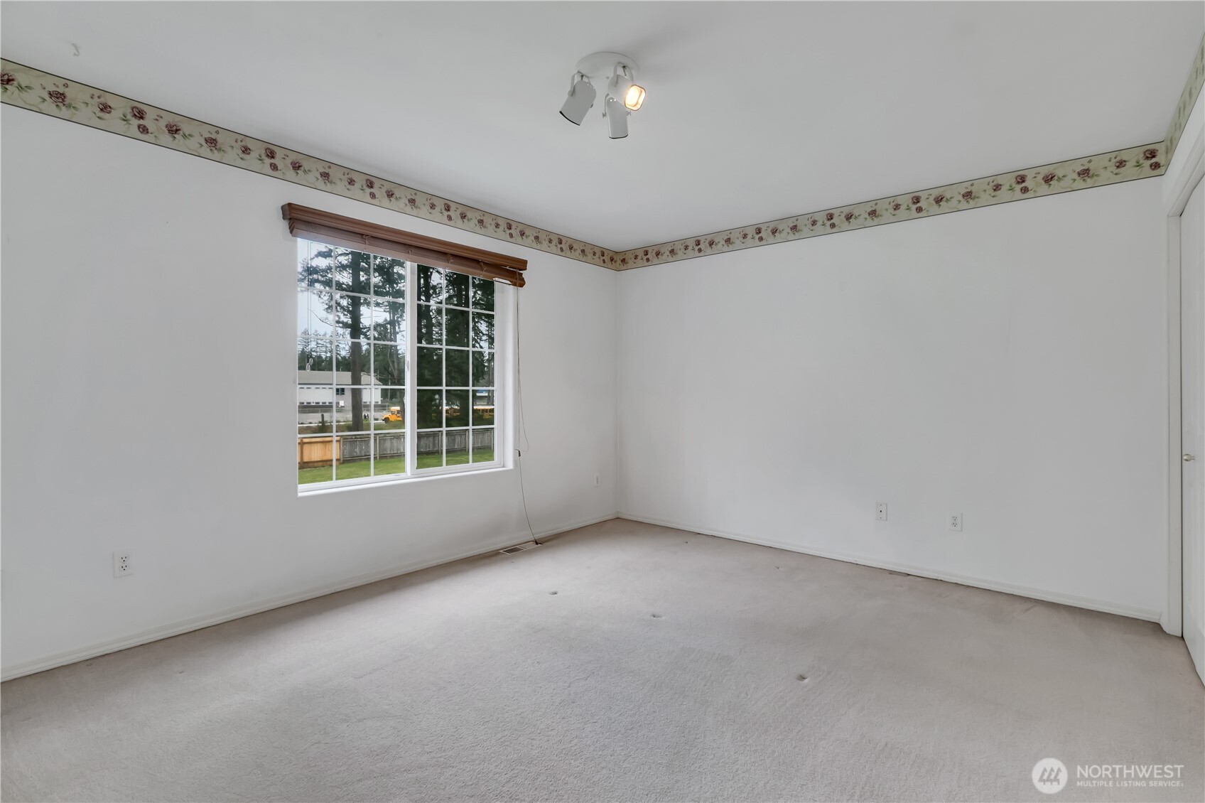 15416 33rd Avenue E, Tacoma, WA 98446