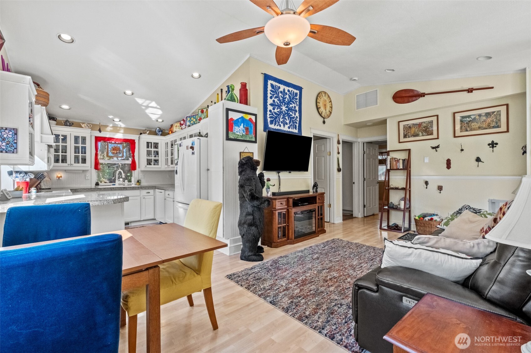 231 Benton , Leavenworth, WA 98826