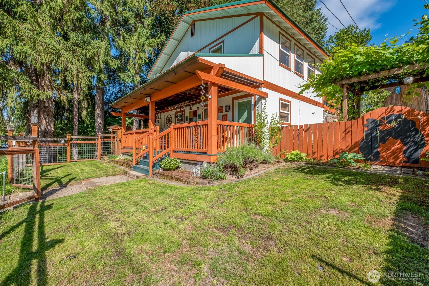 231 Benton , Leavenworth, WA 98826