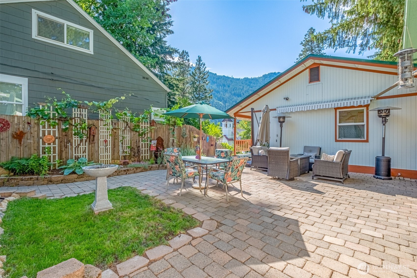 231 Benton , Leavenworth, WA 98826