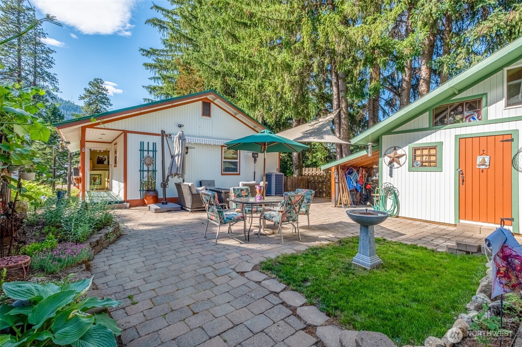 231 Benton , Leavenworth, WA 98826