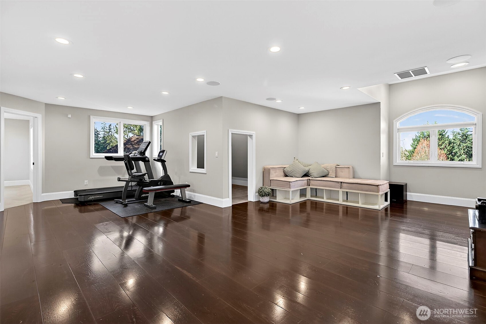 34529 5th Place SW, Federal Way, WA 98023-8300