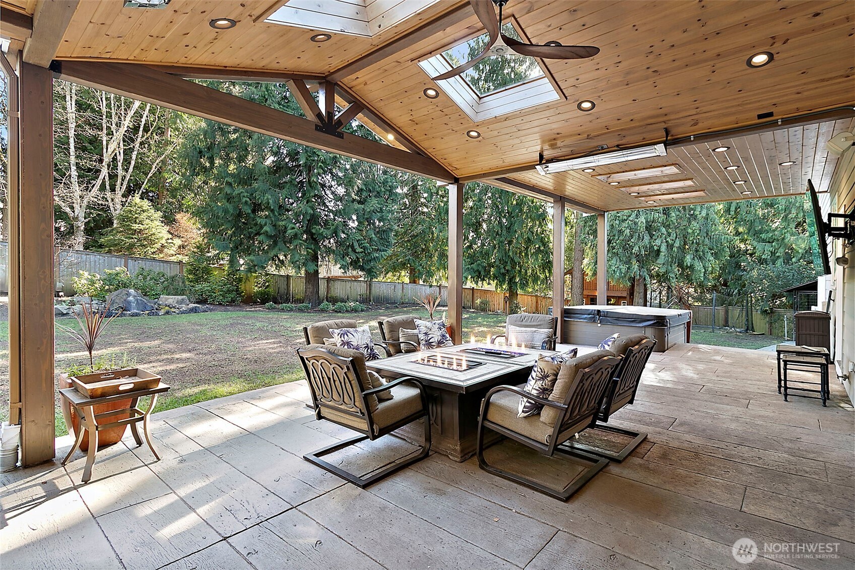 34529 5th Place SW, Federal Way, WA 98023-8300