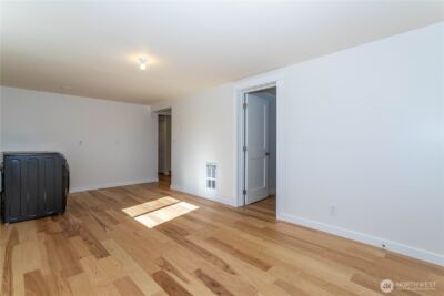 3905 NE 6th Street , Renton, WA 98056 - Photo 17