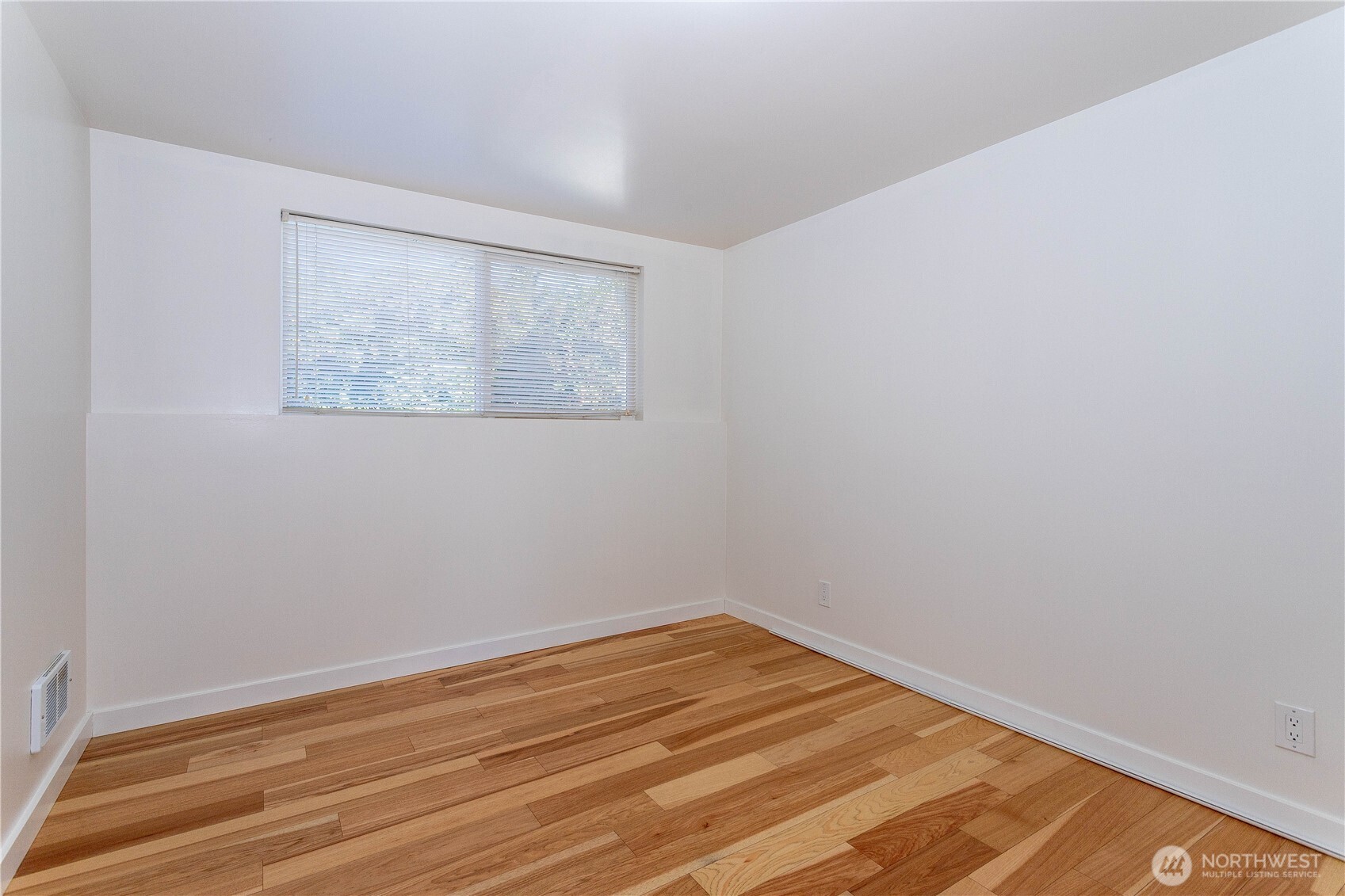 3905 NE 6th Street , Renton, WA 98056