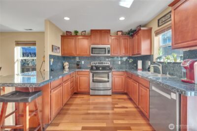 11426 178th Avenue Ct E, Bonney Lake, WA 98391 - Photo 15