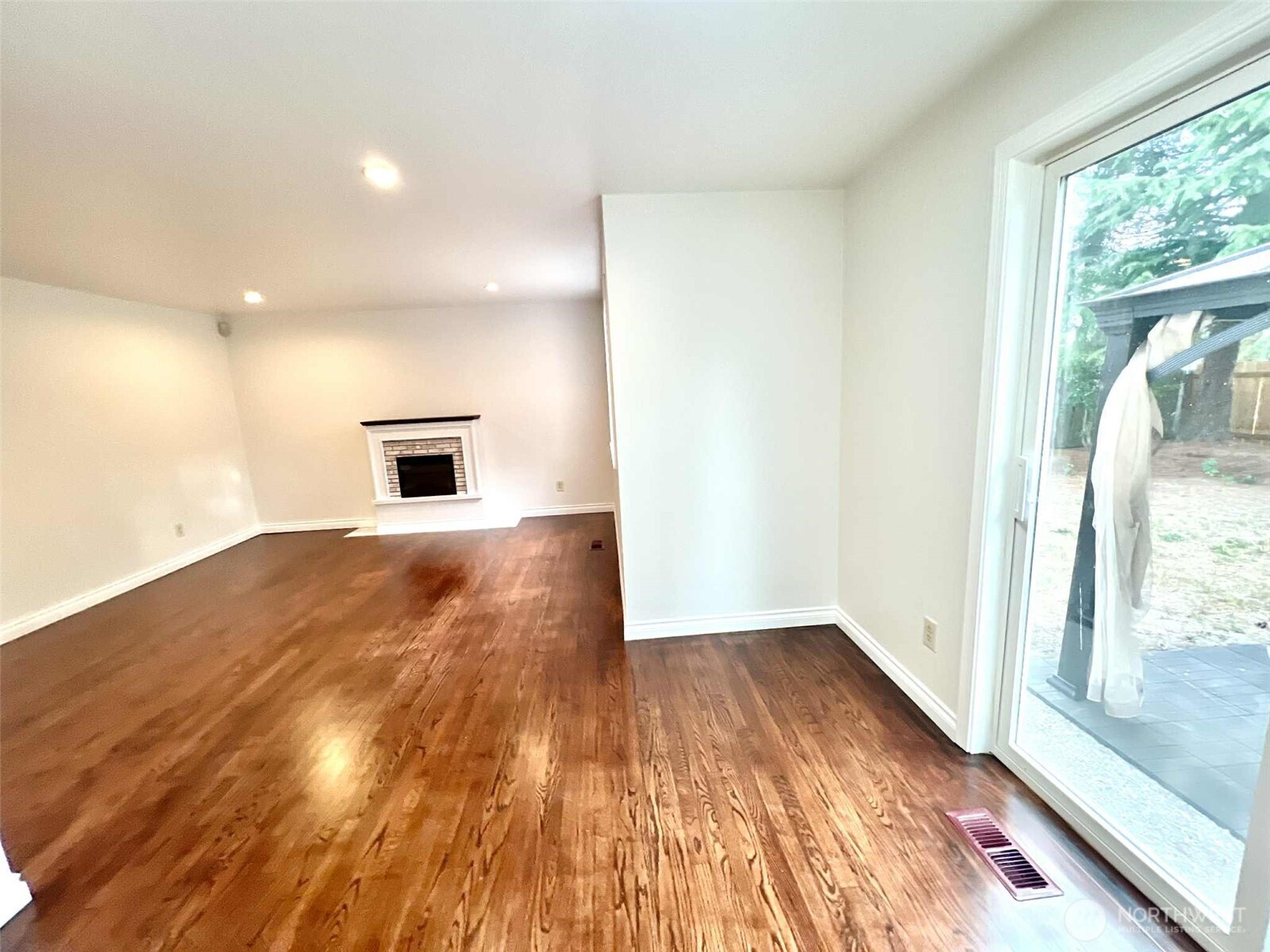 10900 SE 219th Place , Kent, WA 98031