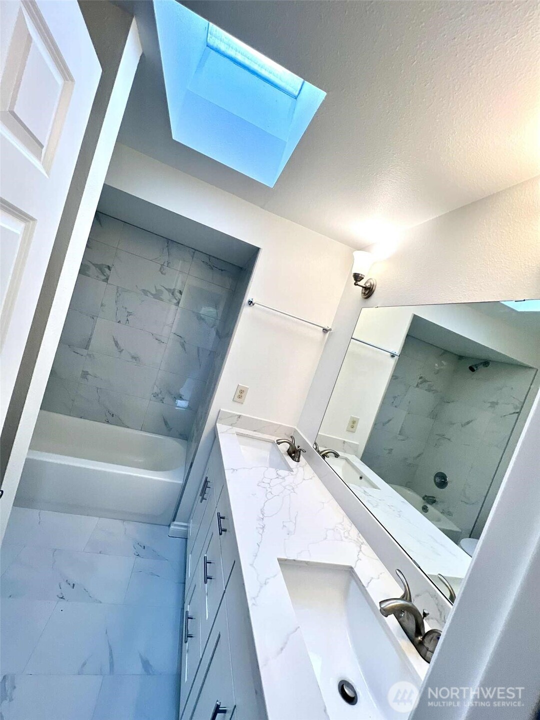 10900 SE 219th Place , Kent, WA 98031