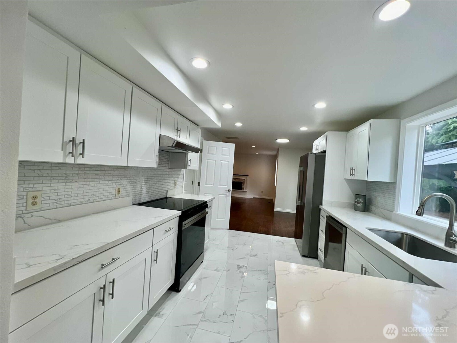 10900 SE 219th Place , Kent, WA 98031