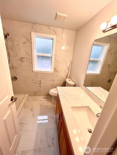 10900 SE 219th Place , Kent, WA 98031 - Photo 9