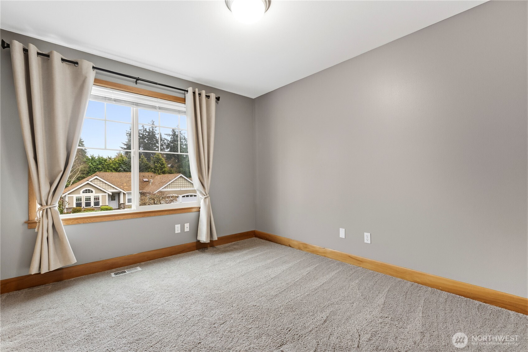 4116 16th Avenue NW, Gig Harbor, WA 98335-1604