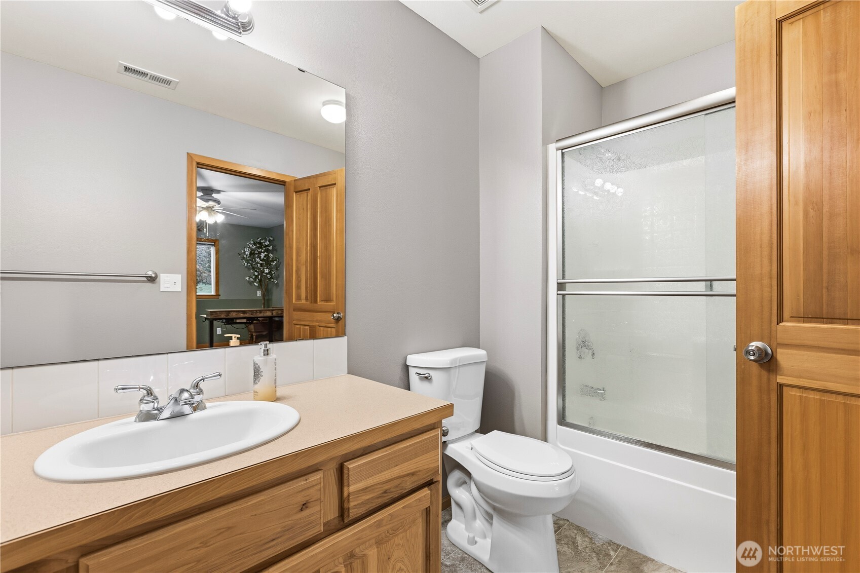 4116 16th Avenue NW, Gig Harbor, WA 98335-1604