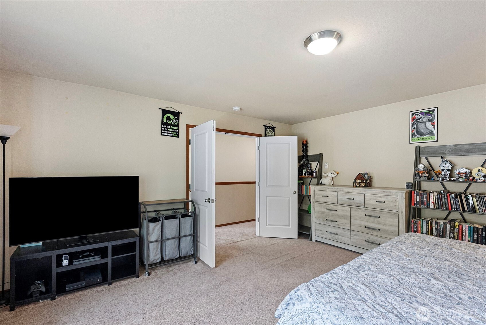 427 NE Nantucket Street , Bremerton, WA 98310