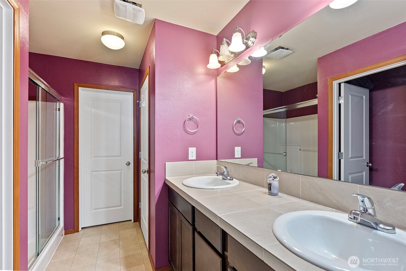 427 NE Nantucket Street , Bremerton, WA 98310