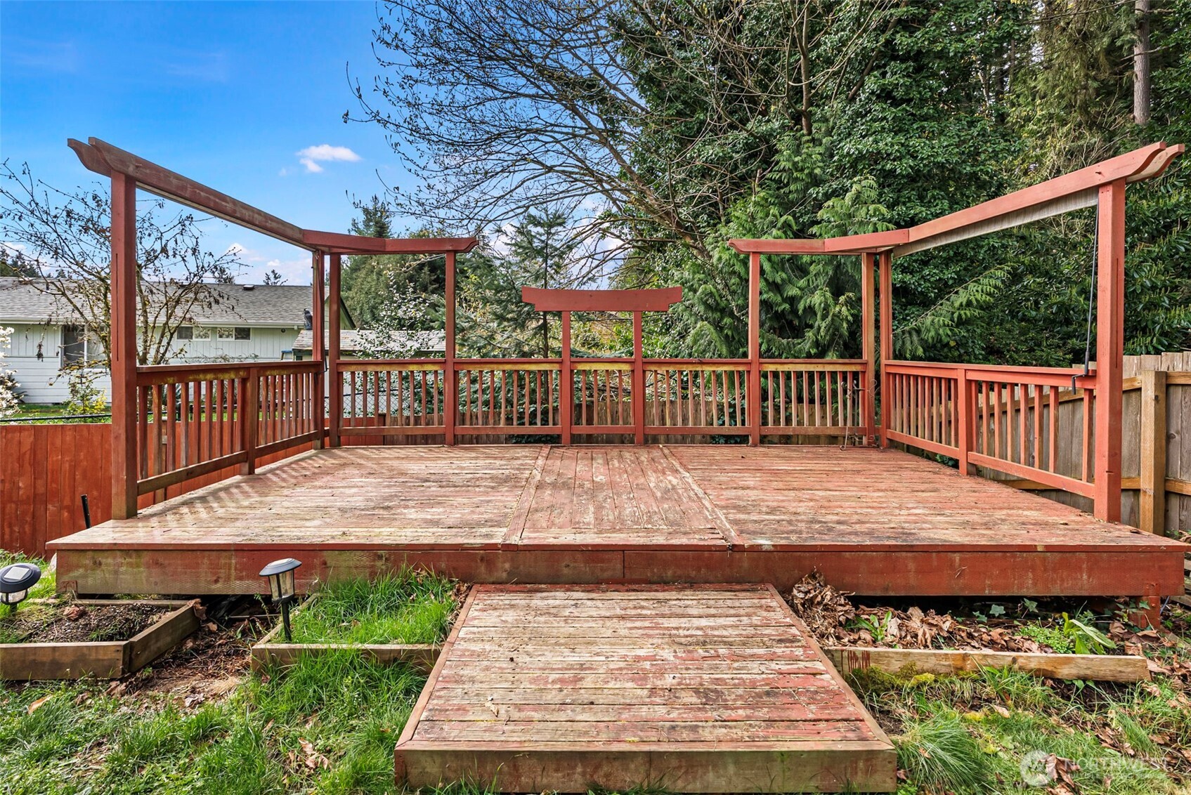 427 NE Nantucket Street , Bremerton, WA 98310