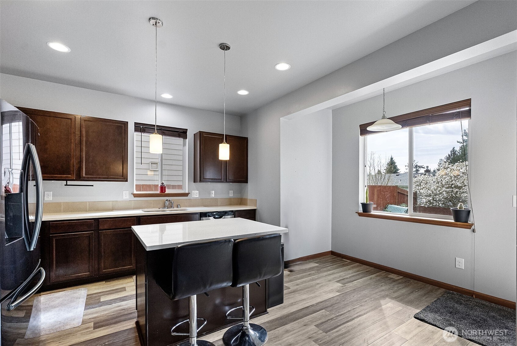 427 NE Nantucket Street , Bremerton, WA 98310