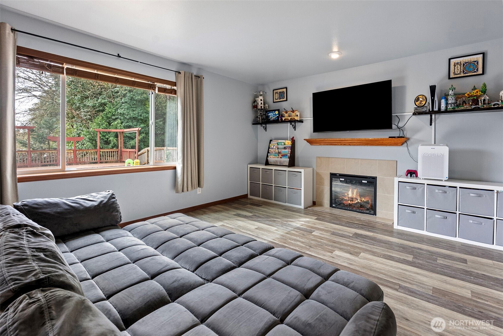 427 NE Nantucket Street , Bremerton, WA 98310