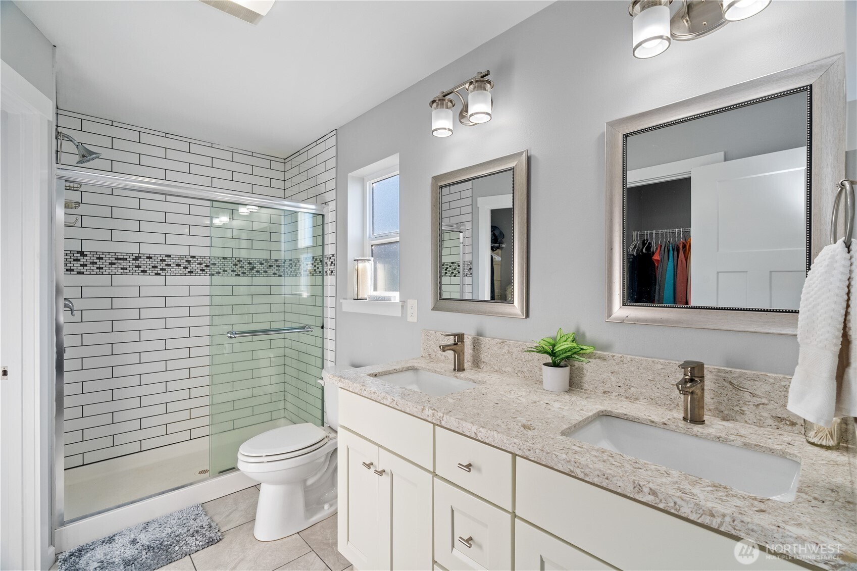 417 Riviera Street SW, Ocean Shores, WA 98569