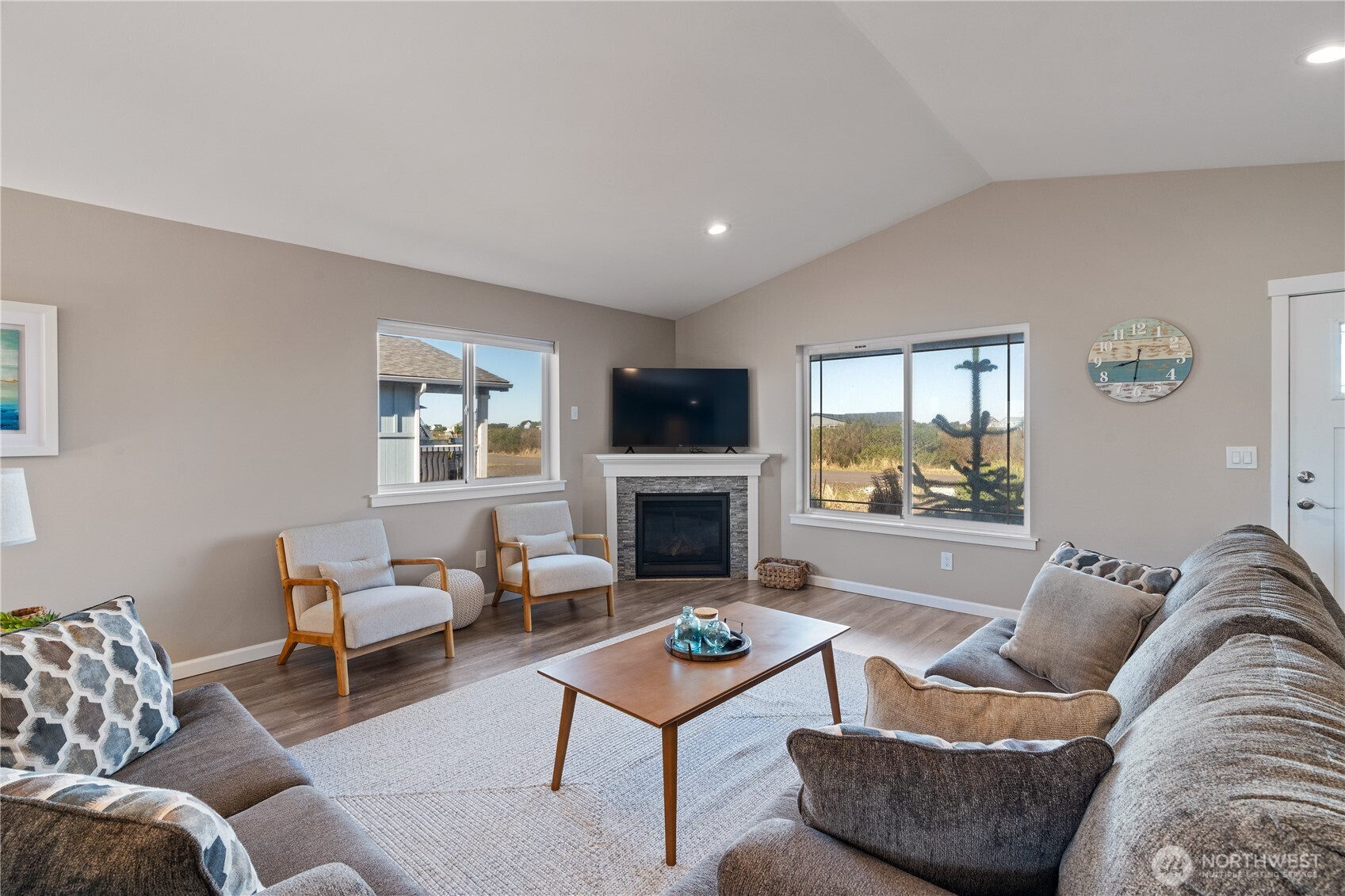 417 Riviera Street SW, Ocean Shores, WA 98569