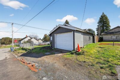 705 E Dearborn Avenue , Shelton, WA 98584 - Photo 17