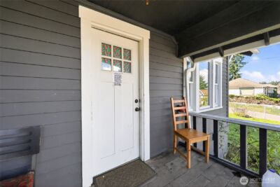 705 E Dearborn Avenue , Shelton, WA 98584 - Photo 2