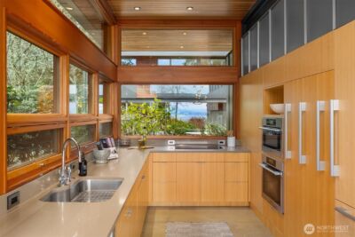 7268 Madrona Drive NE, Bainbridge Island, WA 98110 - Photo 13