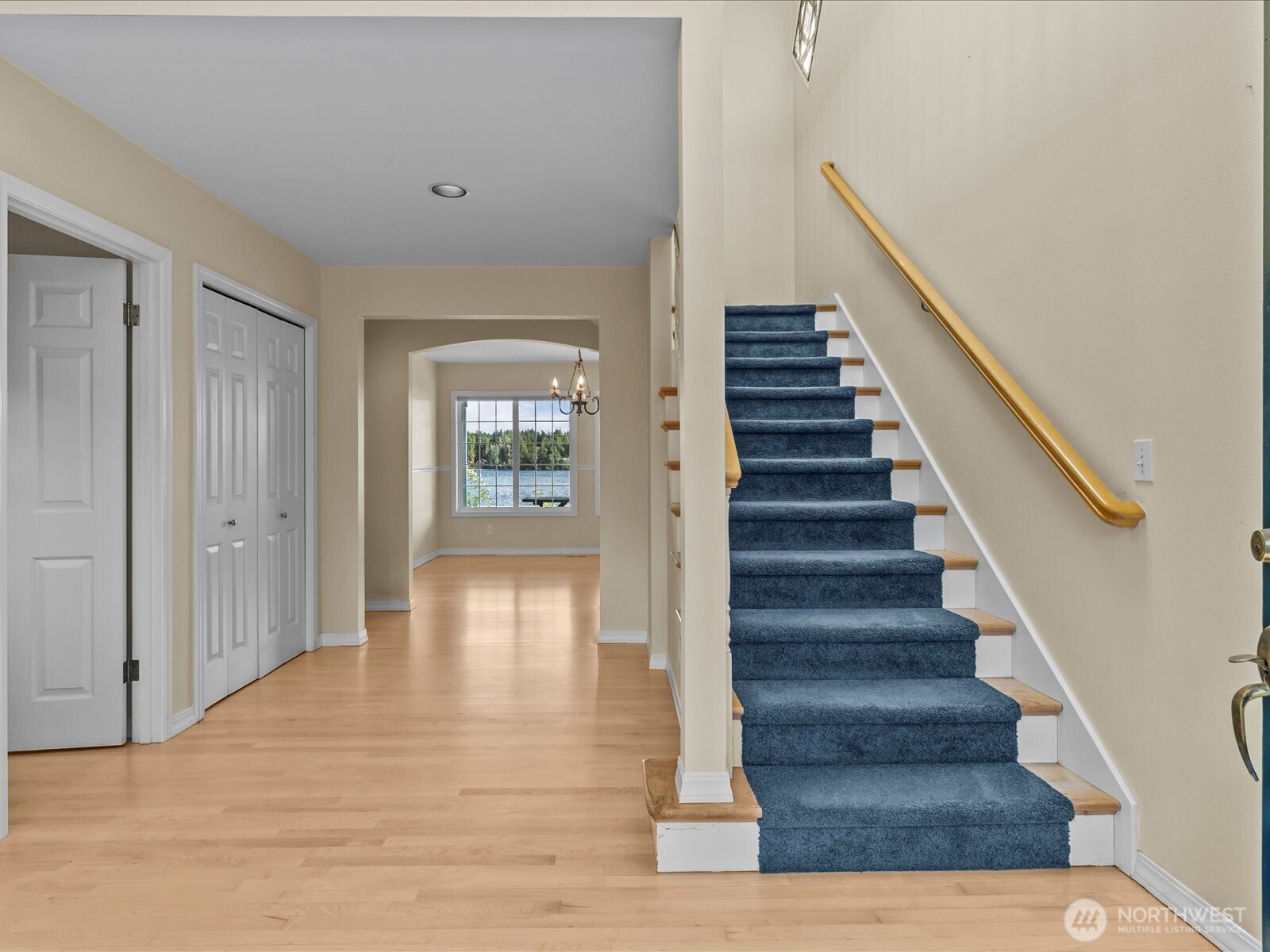 100 E Old Winery Road , Shelton, WA 98584-8828