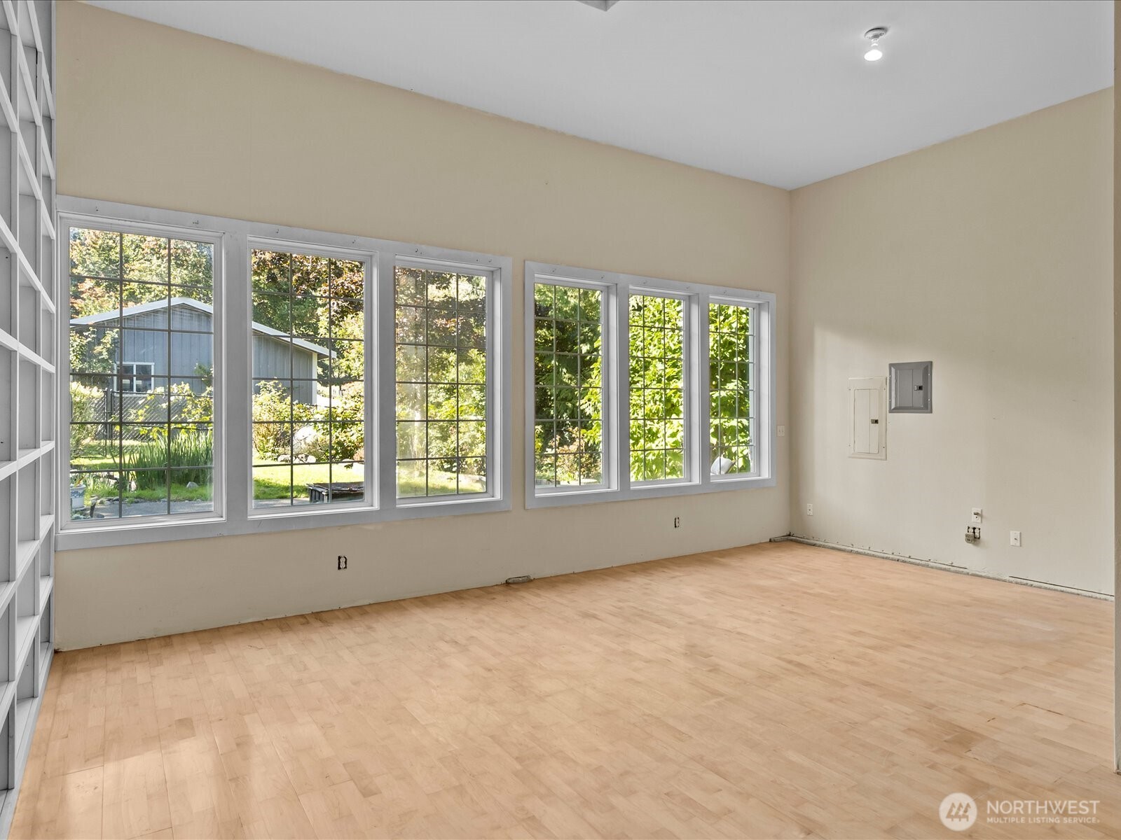 100 E Old Winery Road , Shelton, WA 98584-8828