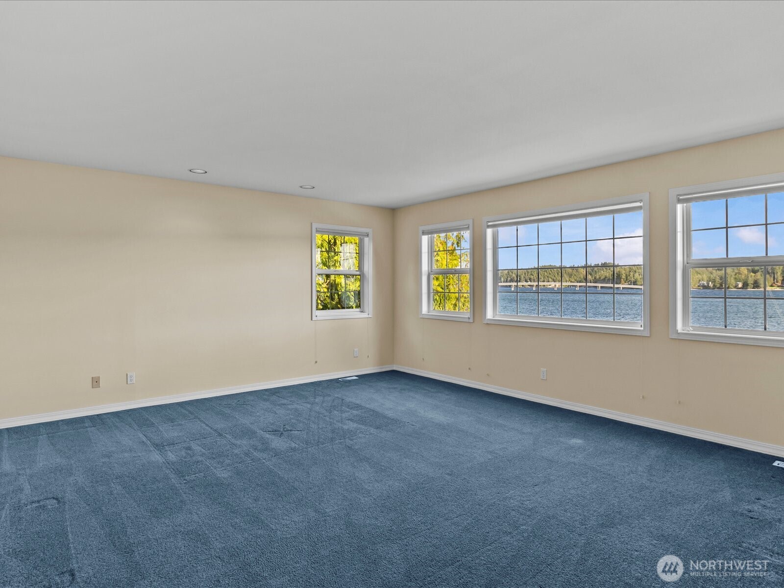 100 E Old Winery Road , Shelton, WA 98584-8828