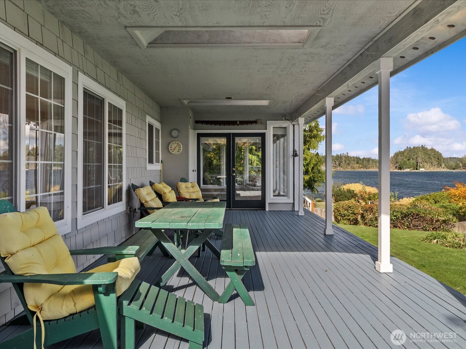 100 E Old Winery Road , Shelton, WA 98584-8828