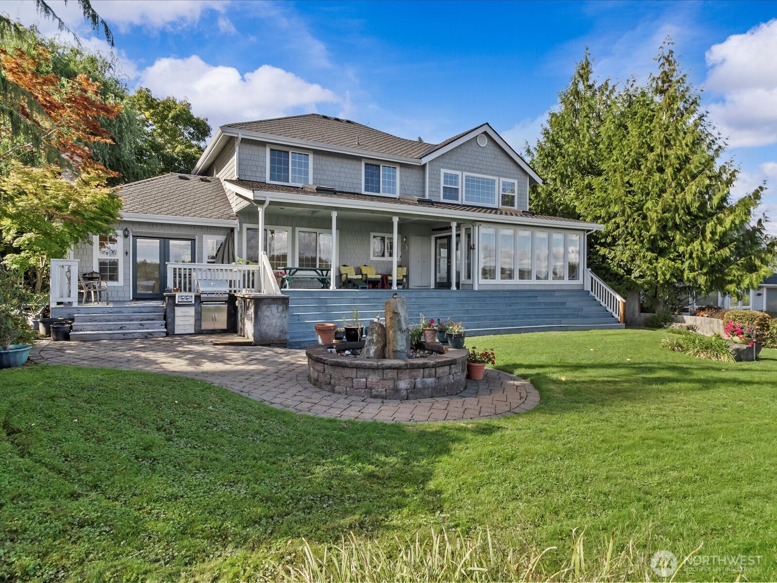 100 E Old Winery Road , Shelton, WA 98584-8828