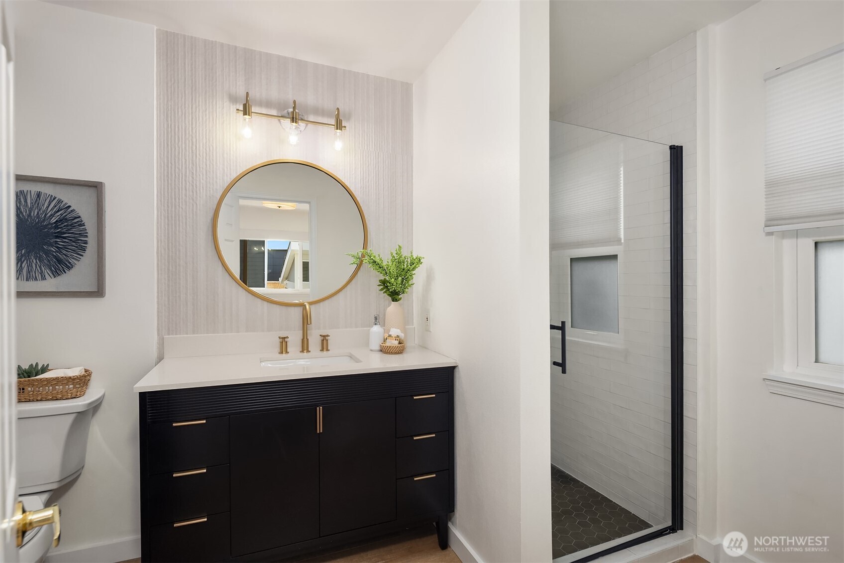 7710 32nd Avenue NE, Seattle, WA 98115-4738