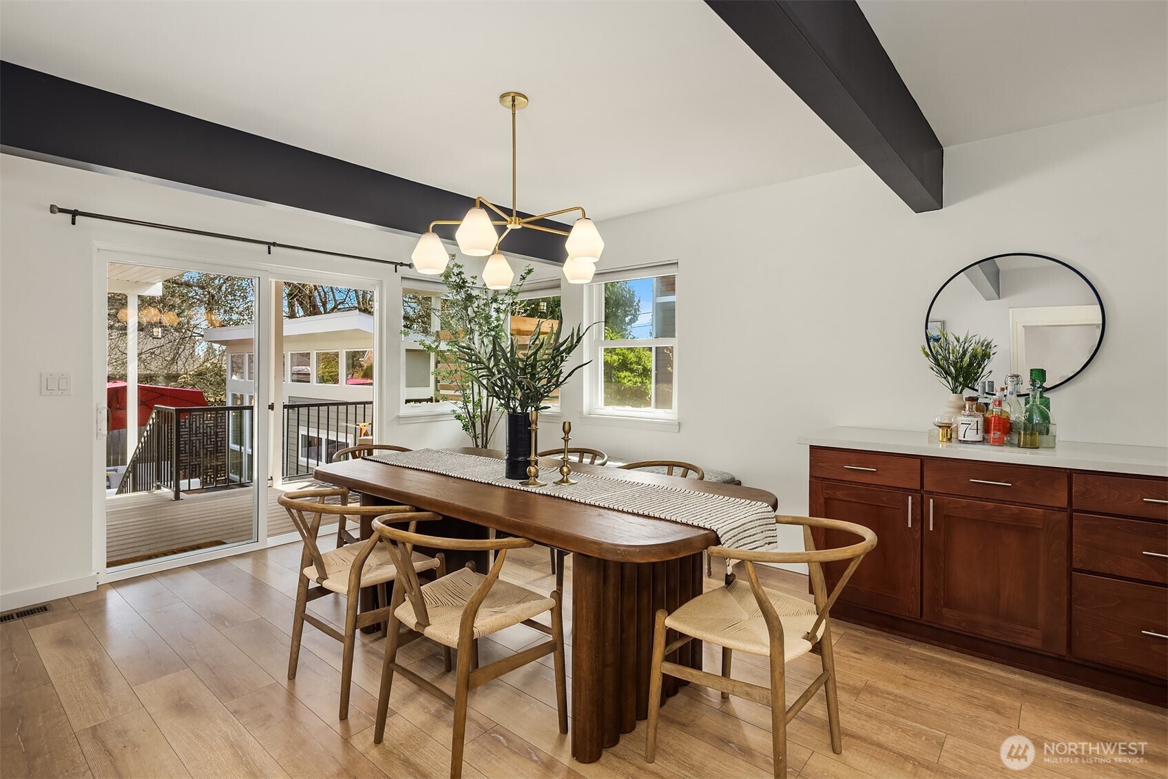 7710 32nd Avenue NE, Seattle, WA 98115-4738