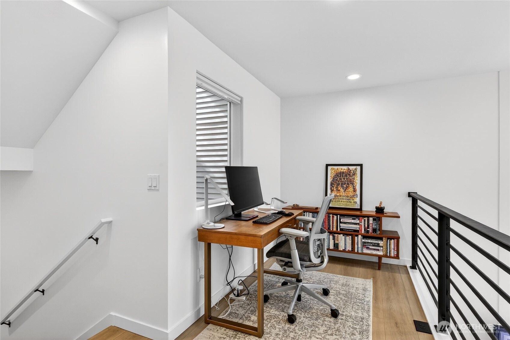 6320 41st Avenue SW #B, Seattle, WA 98136