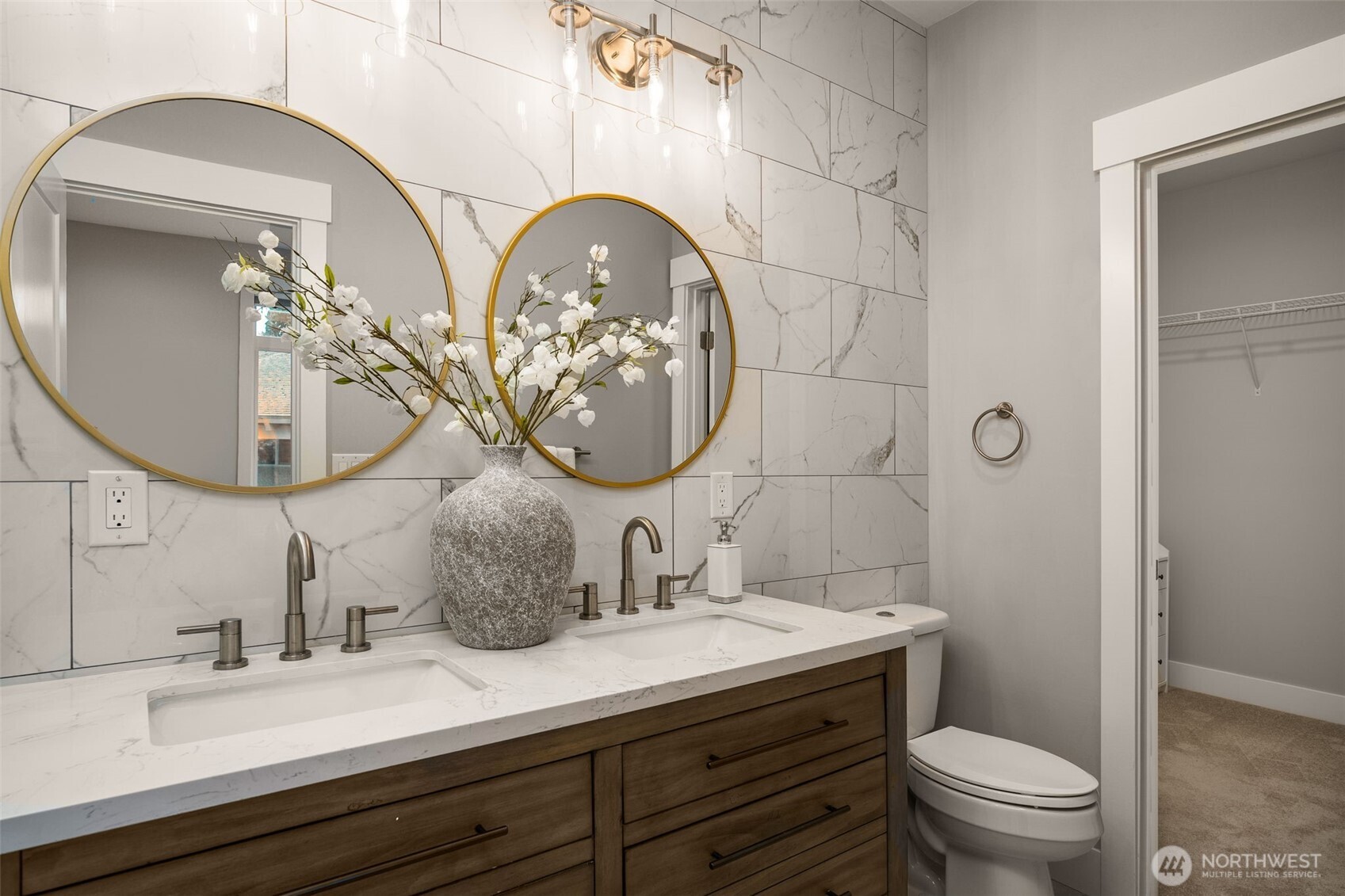 6525 NE 182nd Street #103, Kenmore, WA 98028