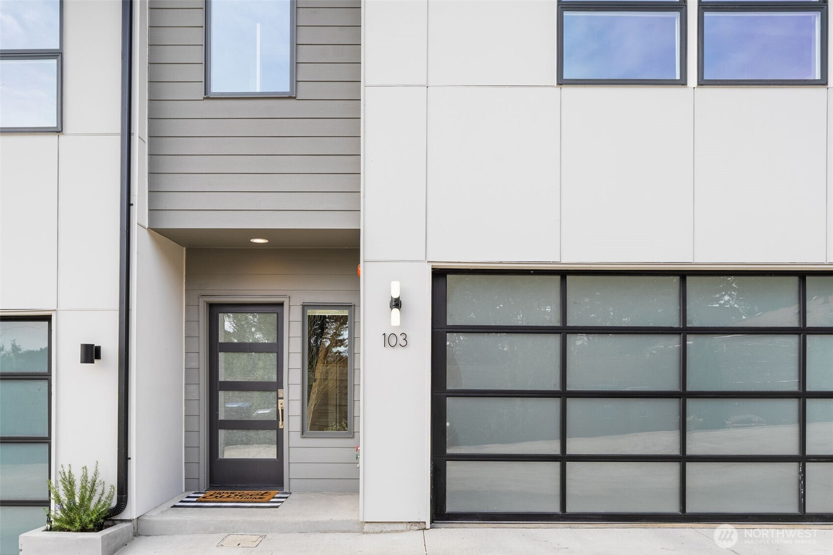 6525 NE 182nd Street #103, Kenmore, WA 98028