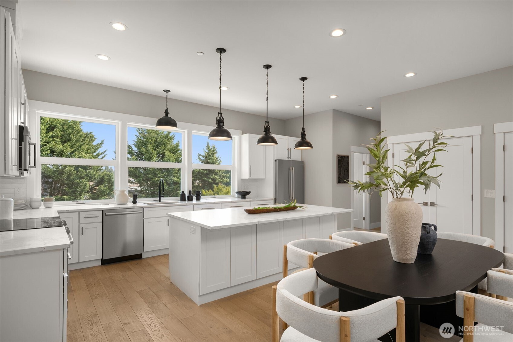 6525 NE 182nd Street #103, Kenmore, WA 98028