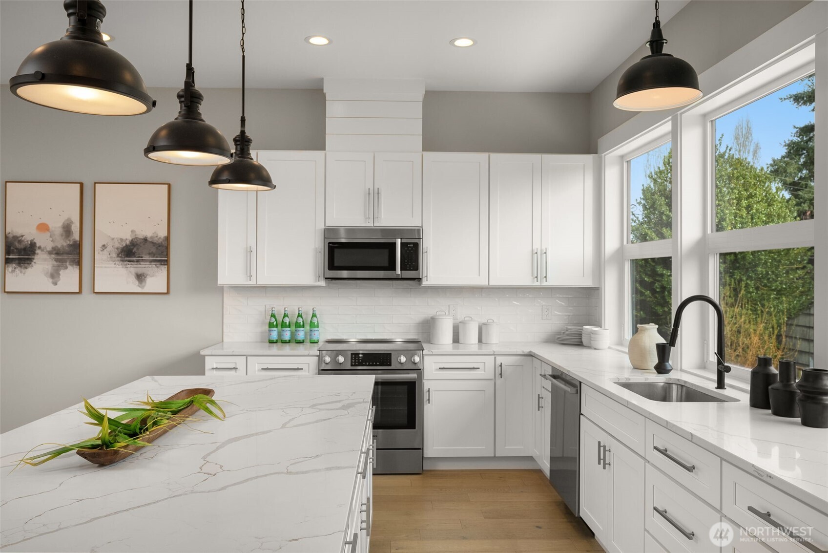 6525 NE 182nd Street #103, Kenmore, WA 98028